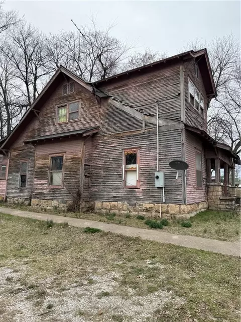 Undisclosed, Berryville, AR 72616