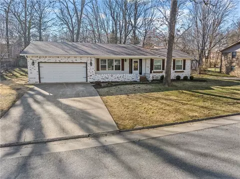 308 Wynnewood Dr, Harrison, AR 72601
