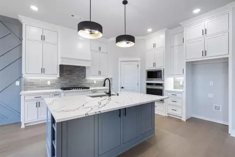 Kitchen - 311 Rainforest Loop, Centerton, AR 72719 photo 1 of 3