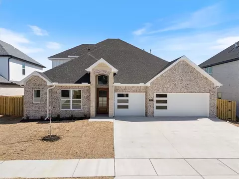 311 Rainforest Loop, Centerton, AR 72719