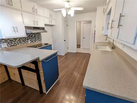 Kitchen - 2376 Mcray Ave, Springdale, AR 72762 photo 2 of 2