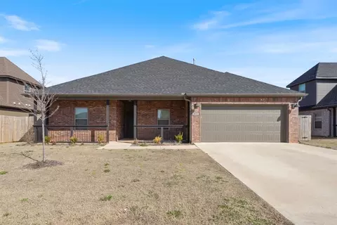 412 Ryder St, Gentry, AR 72734