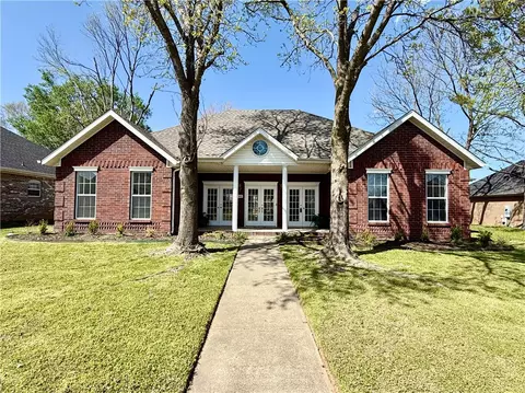 3000 Loring Str St, Bentonville, AR 72712