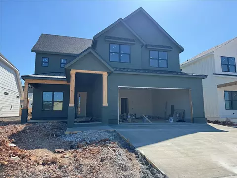 6113 S 41st St, Rogers, AR 72758