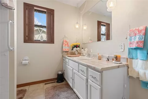 109 Cardinal, Harrison, AR 72601 photo 14