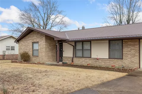 109 Cardinal, Harrison, AR 72601 photo 3