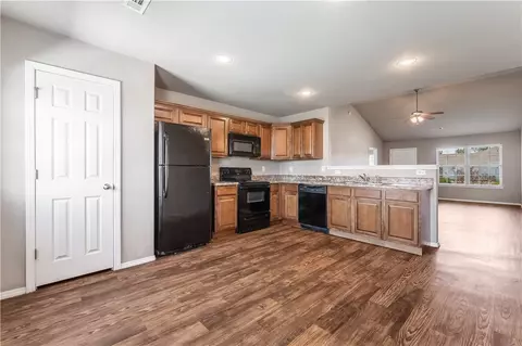 3475 Justice Dr, Springdale, AR 72764 photo 5