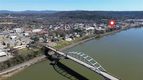 209 River St, Ozark, AR 72949 photo 4