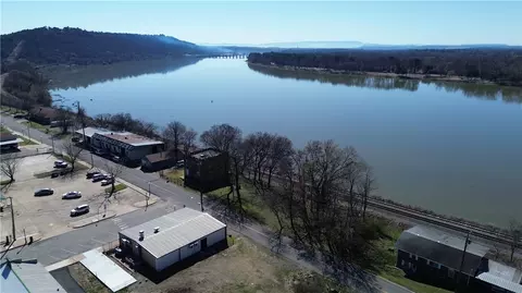 209 River St, Ozark, AR 72949 photo 3
