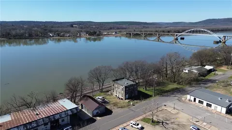 209 River St, Ozark, AR 72949 photo 6