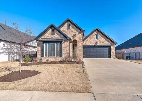 2206 SW Preston Park Ave, Bentonville, AR 72712