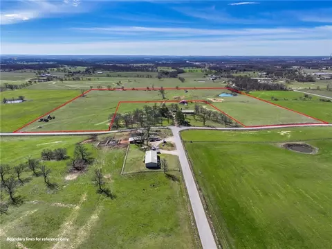 Y City Road, Gentry, AR 72734