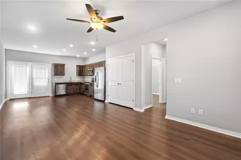 Living - 241 Williams Ct, Centerton, AR 72719 photo 3 of 4