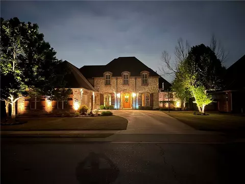 4401 W Warbal Trl, Rogers, AR 72758