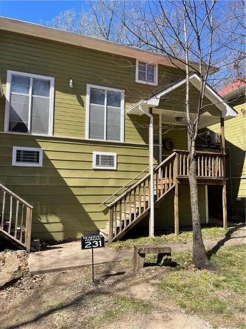 231 S Gregg Ave, Fayetteville, AR 72701