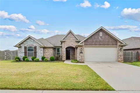 4725 W Oldham Dr, Fayetteville, AR 72704