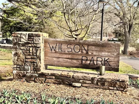 632 N Park Ave, Fayetteville, AR 72701
