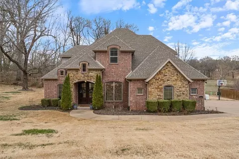 625 Chattin Cir, Bentonville, AR 72712