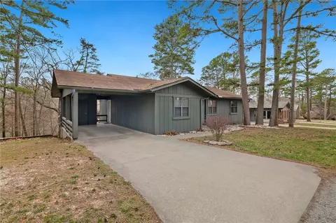 11 Oxford Ln, Bella Vista, AR 72714