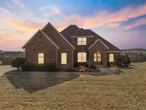2175 Riverwater Ln, Fayetteville, AR 72703