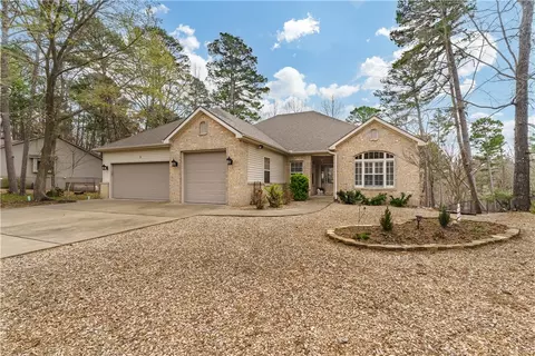5 Devizis Dr, Bella Vista, AR 72714