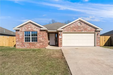 1203 N 30th St, Rogers, AR 72756