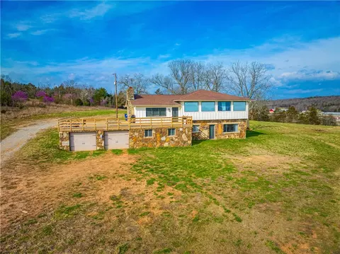 19111 7 Hwy, Lead Hill, AR 72644