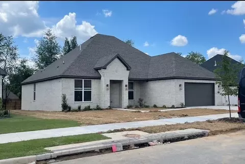 3319 E Greystone Dr, Fayetteville, AR 72764