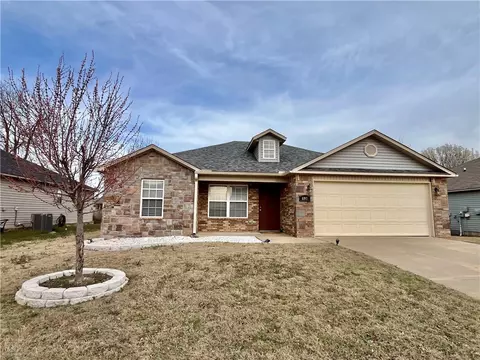 690 Morningside Dr, Centerton, AR 72719
