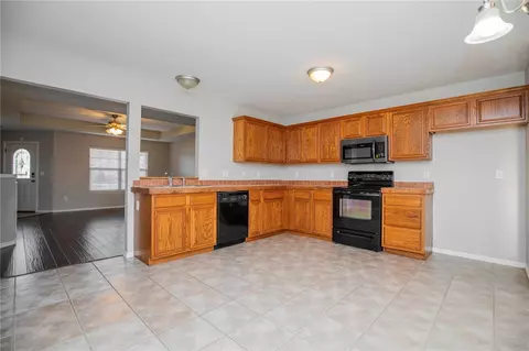 441 Sigel Trl, Centerton, AR 72719 photo 5