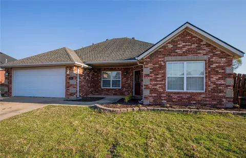 441 Sigel Trl, Centerton, AR 72719