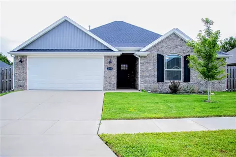 340 W Tyler Rd, Farmington, AR 72730