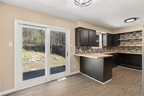 Kitchen - 211 E Forsythe St, Pyatt, AR 72672 photo 4 of 4