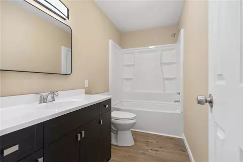 Bath - 211 E Forsythe St, Pyatt, AR 72672 photo 1 of 1
