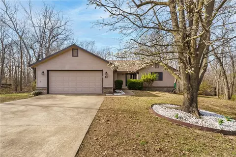 12 Carn Forth Ln, Bella Vista, AR 72715