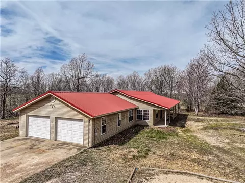 3137 Madison 8270, Huntsville, AR 72740