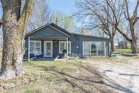 6083 W Dot Tipton Rd, Fayetteville, AR 72704