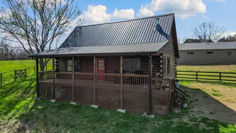 13806 W Highway 16, Fayetteville, AR 72704