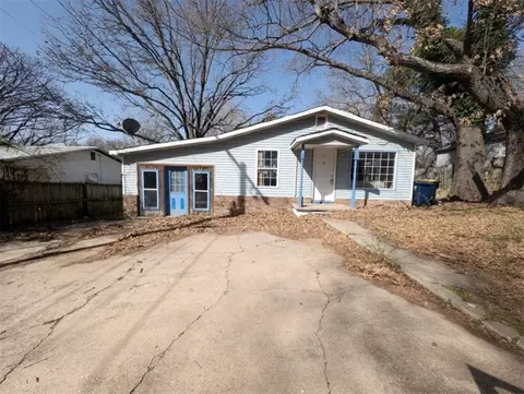 706 S Ash St, Harrison, AR 72601