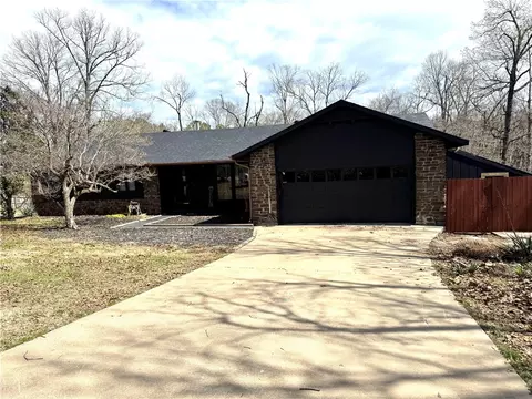2395 Sequoyah Dr, Rogers, AR 72758