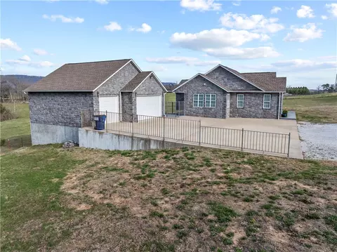 Exterior - 8472 Fork Creek Rd, Harrison, AR 72601 photo 5 of 5