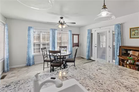 Dining - 8472 Fork Creek Rd, Harrison, AR 72601 photo 3 of 3