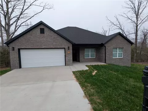 10 Burnmouth Ln, Bella Vista, AR 72715