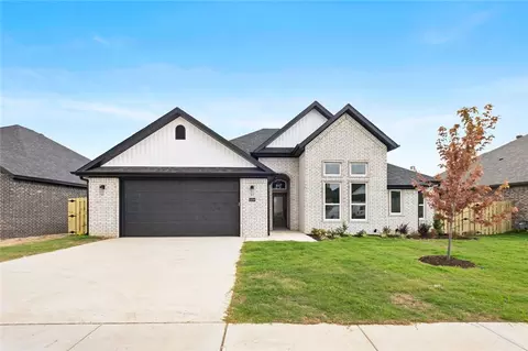 1420 Overcup Oak Ln, Bentonville, AR 72713