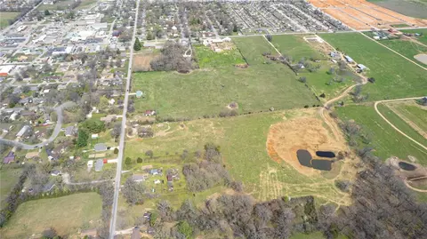 Davis, Pea Ridge, AR 72751 photo 4
