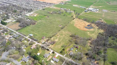 Davis, Pea Ridge, AR 72751 photo 3