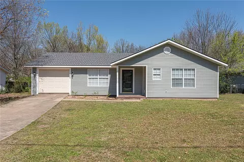 1966 W Holly St, Fayetteville, AR 72703