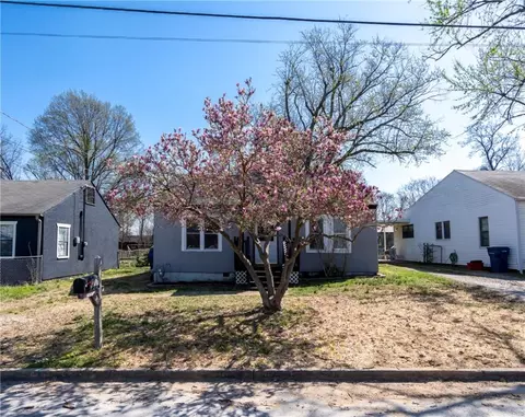 717 S Hico St, Siloam Springs, AR 72761