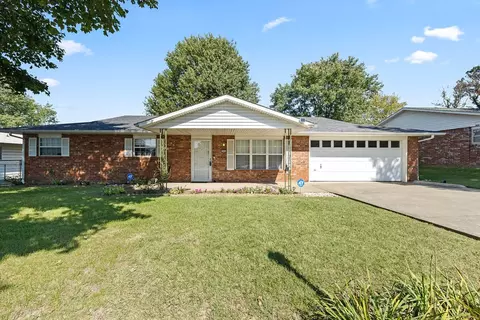 3906 Chapman Ave, Springdale, AR 72762