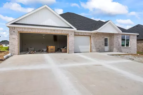 4842 Farmhouse St, Springdale, AR 72762
